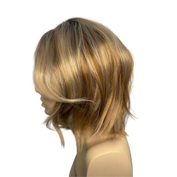 13” Short Strawberry Blond Light Brown Synthetic Bob Wig NEW - Picture 5 of 6